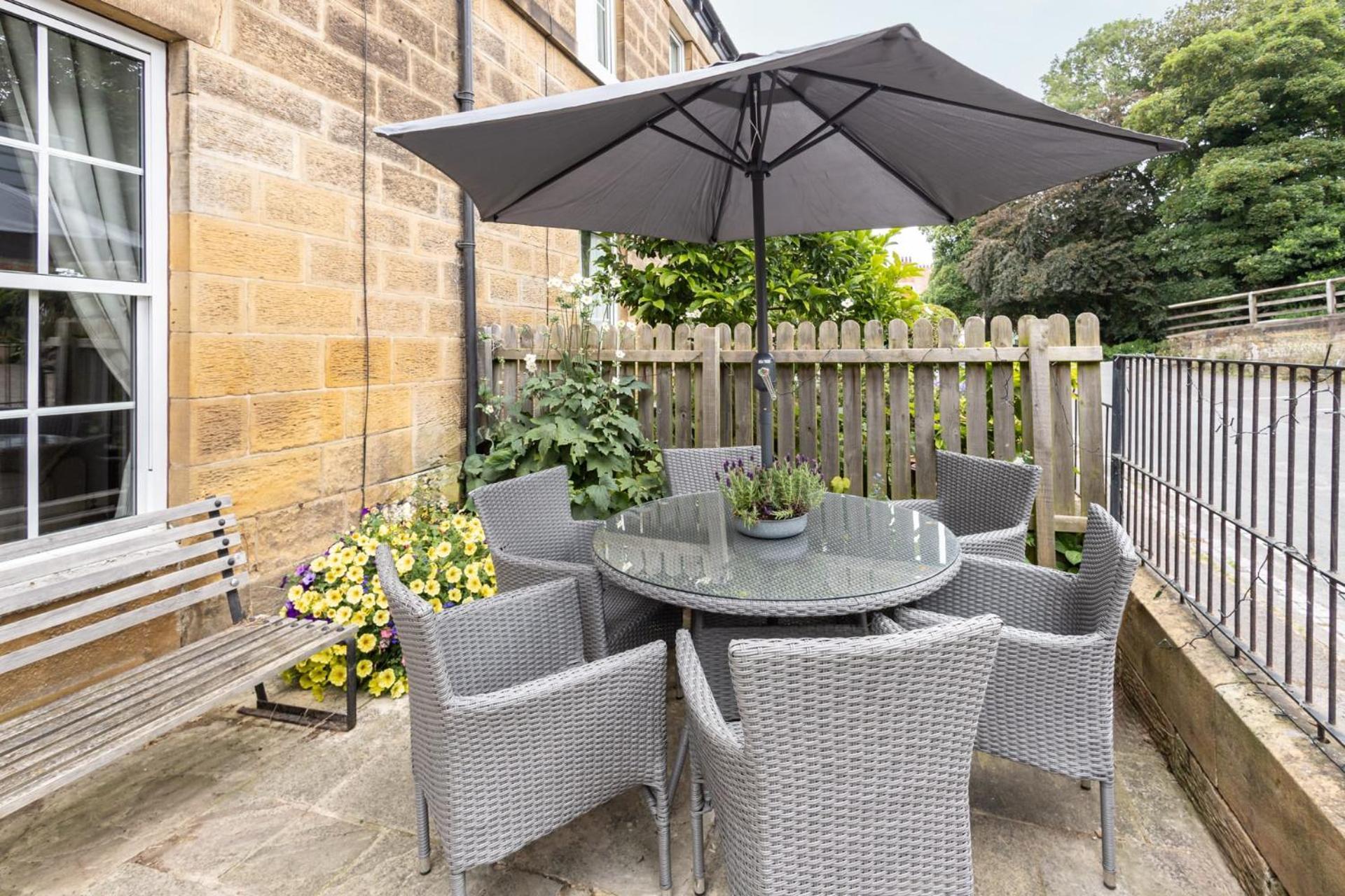 Host & Stay - Arundel Cottage Whitby Esterno foto